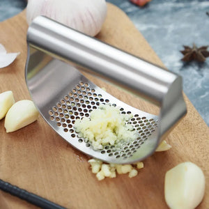 Handy - Multi-function Garlic Presser